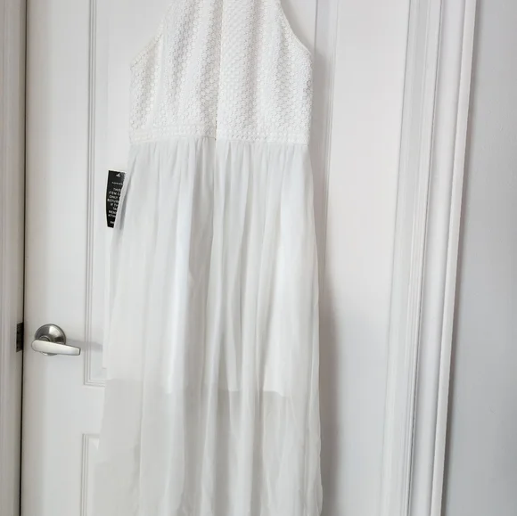BNWT Ever New Petite White Chiffon Dress Size 10 US - Picture 3 of 6